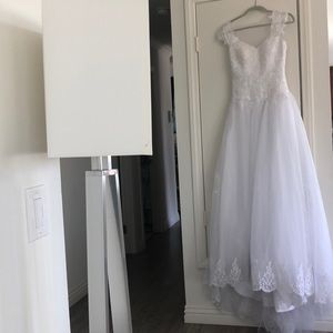 Wedding dress